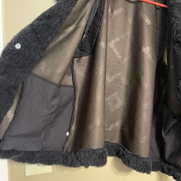 dylan Women’s Faux Fur Dark Brown Button Vest Medium - Picture 9 of 12